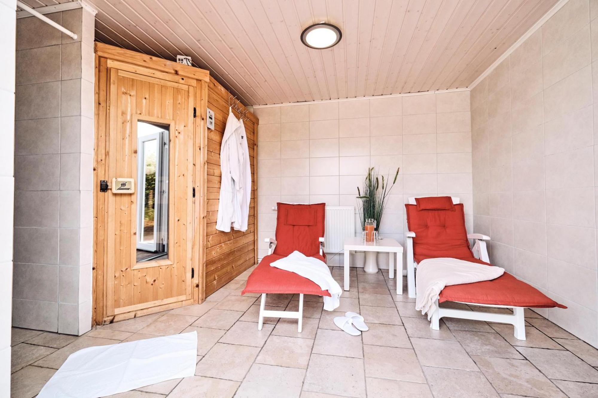 Husby  Landhaus Markerup מראה חיצוני תמונה