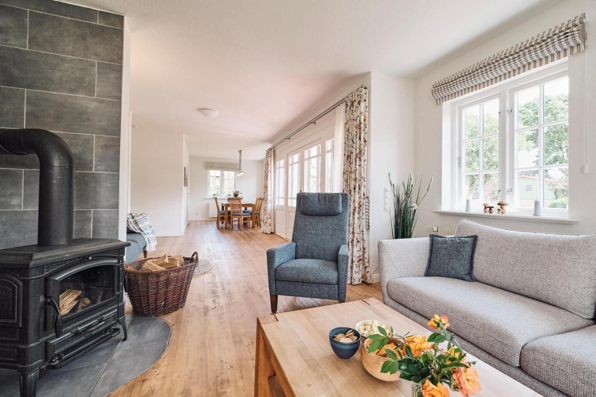 Husby  Landhaus Markerup מראה חיצוני תמונה